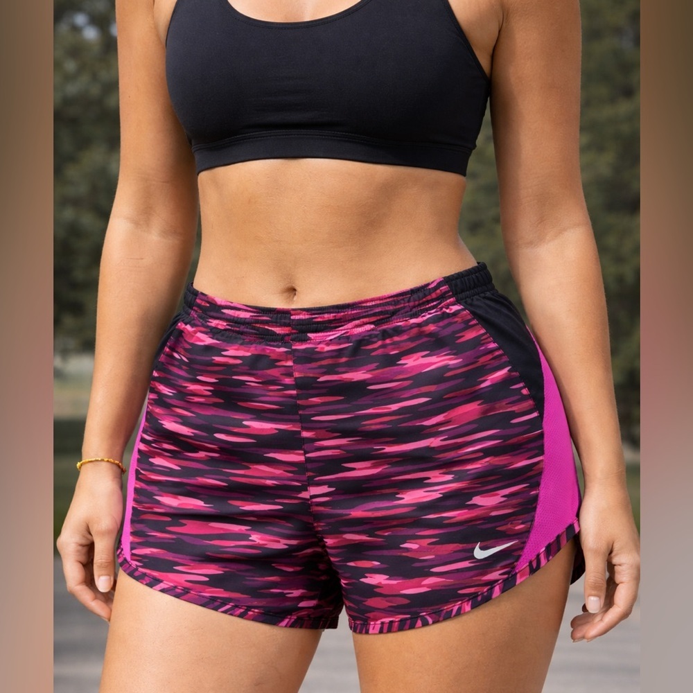 Nike Dri-Fit Pink Black Camo Running Shorts Women’s Small